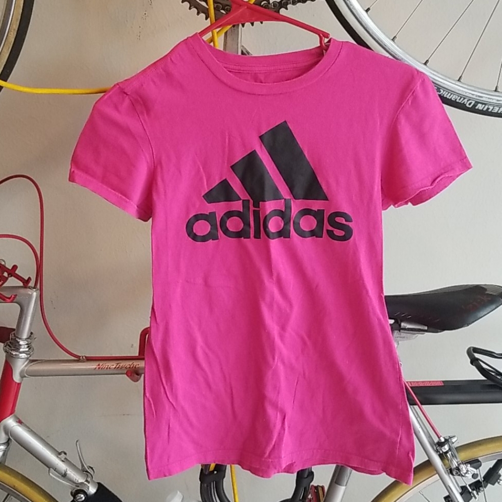 🎯Adidas shirt 🎯3 for $15🎯